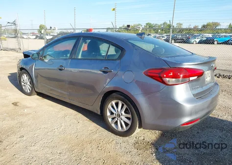 2017 Kia Forte S из США, поврежденный, VIN 3KPFL4A71HE059890